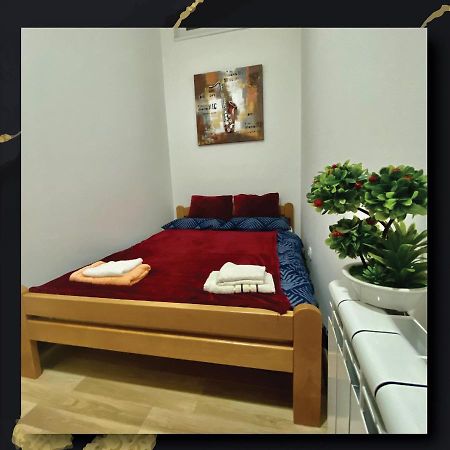 Sky Apartman Stara Pazova Esterno foto