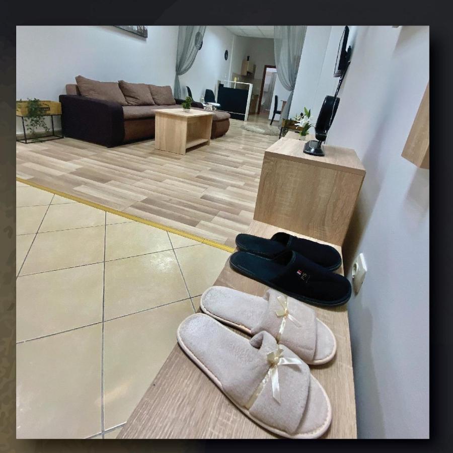 Sky Apartman Stara Pazova Esterno foto